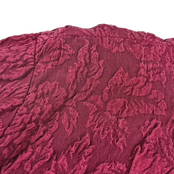 URU Maroon 100% Silk Button Front Top - Picture 5 of 10